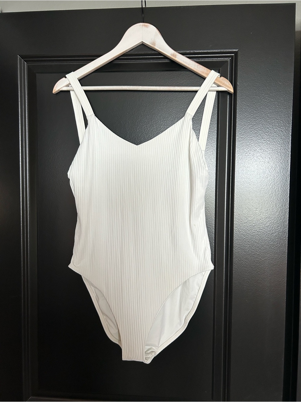 Vitamin A EcoRib Leah One Piece Swimsuit in White size Large - Picture 5 of 6